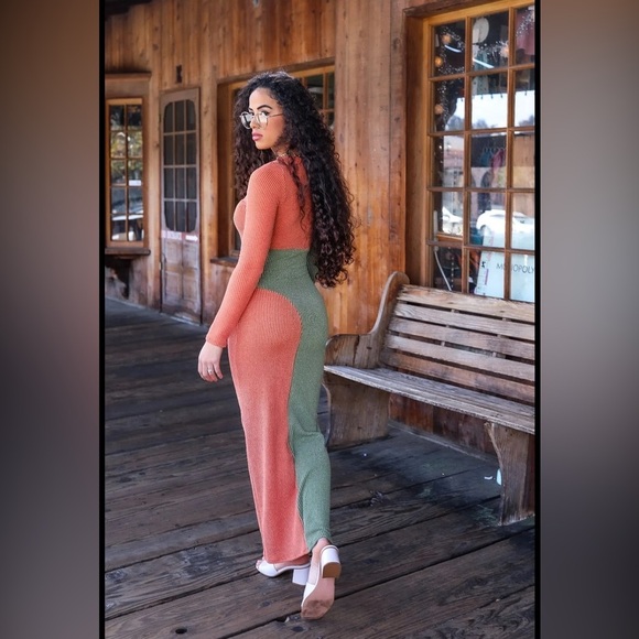 12. Color block Long Sleeve Bodycon Maxi Dress - Picture 5 of 9